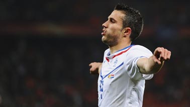 robin_van_persi_holandija_vs_kamerun