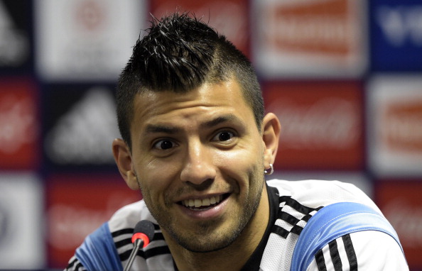 aguero press-1
