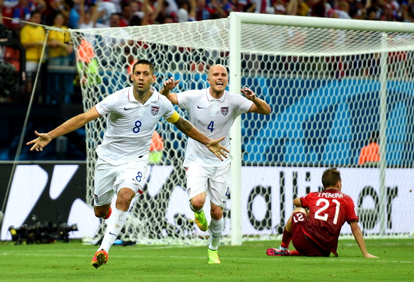 clint dempsey sad vs por