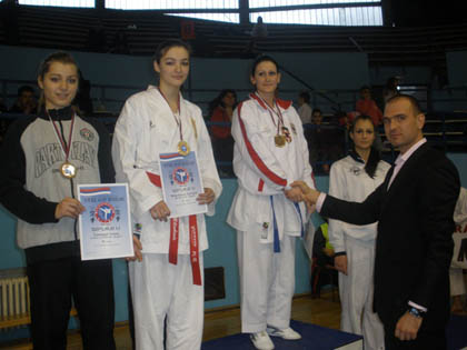KARATE_VITEZ