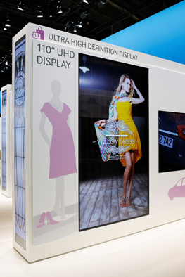 110 UHD Display 2
