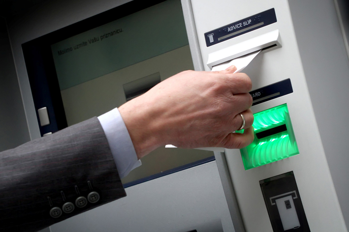 PLACANJE SVIH RACUNA NA JEDNOM MESTU I BEZ CEKANJA