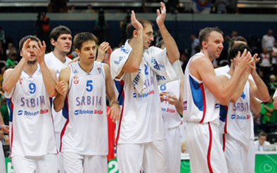 Srb Tur Pozdrav navijacima