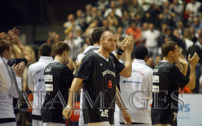 partizan_pozdrav_par_efes