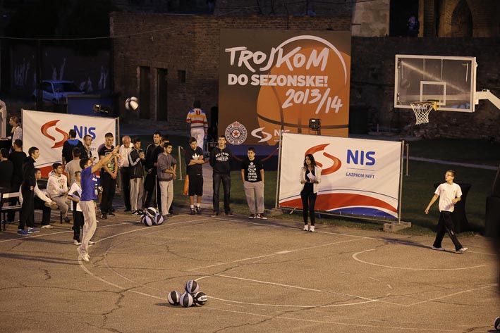 Trojke za sezonsku