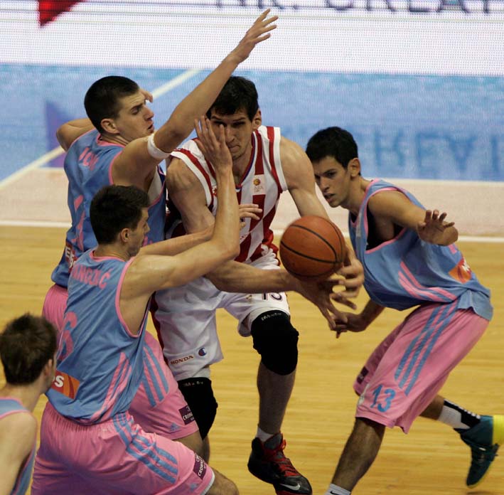zvezda mega marjanovic