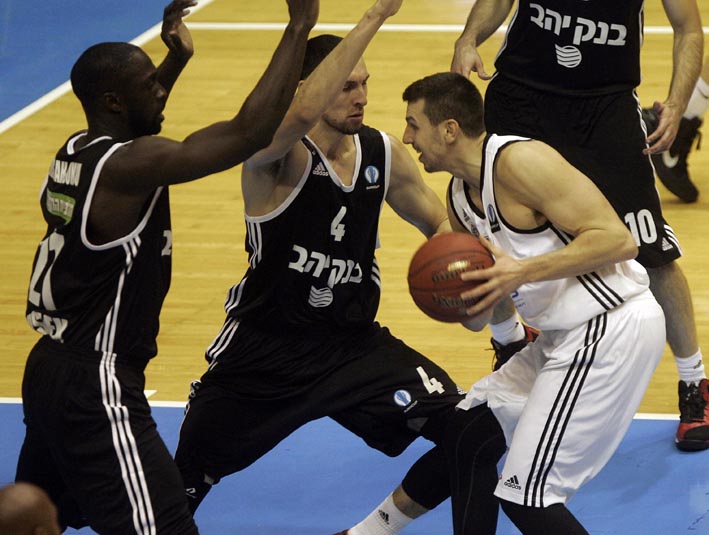 a HAPOEL010