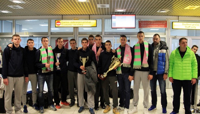 mega juniori aero 24122015 0003-700x400