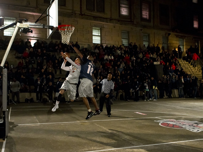 P-20120217-96442_News