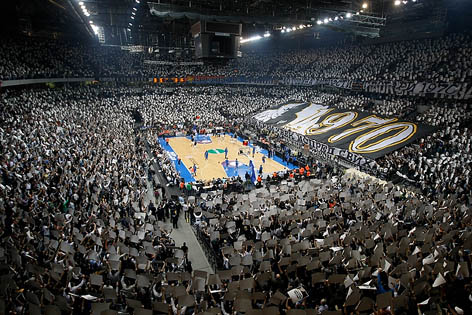 partizan_makabi_arena_navijaci