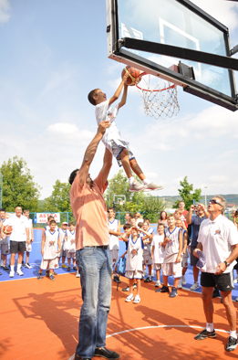 Vlade_Divac_Star_Camp_2011