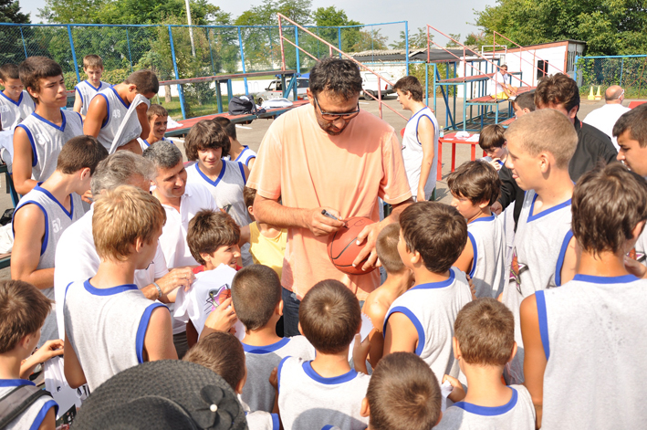 Vlade_Divac_Star_Camp_2011_1