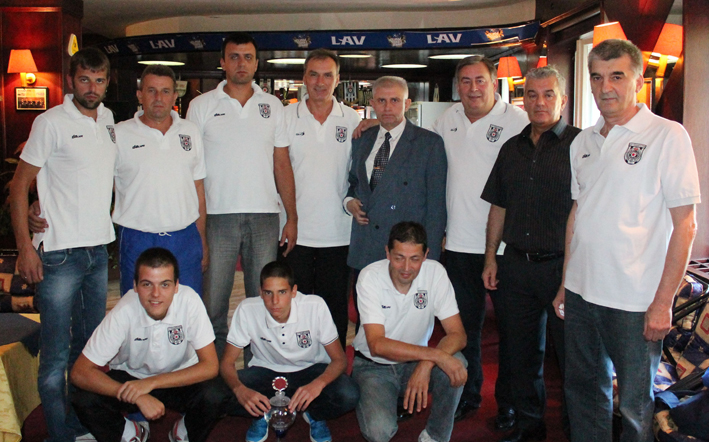 kuglasi partizana na prijemu u sd obucina durgi sa desna