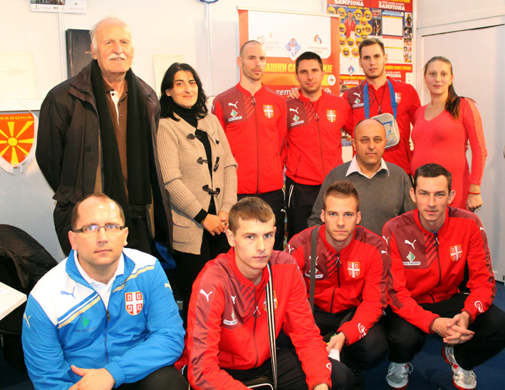 sajam kuglasi na standu