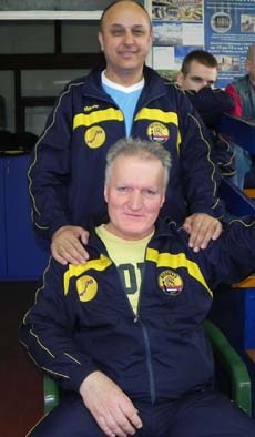 TRENER_VOJKO_PAVLOVIC_I_PREDSEDNIK_BEOGRADA_BORO_TIMOTIC_SEDI