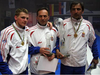 zavarko ponjavic i calic sa peharom samipona sveta