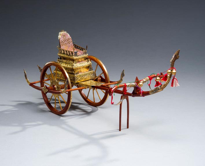 MAKETA CARSKE DVOKOLICE Poklon princa Kambodze Norodoma Sihanuka.