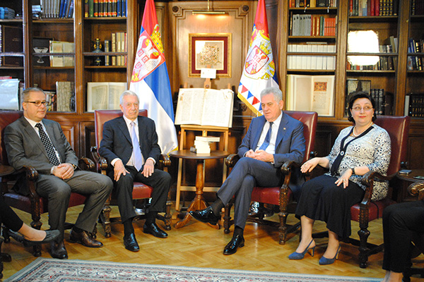 Mario Vargas Ljosa kod predsednika