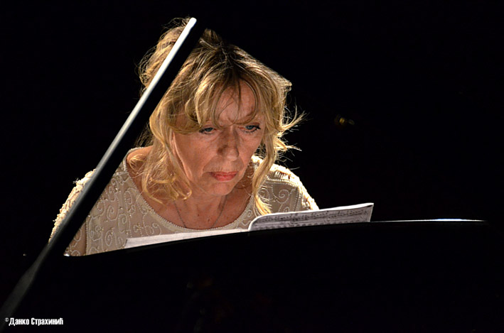 nada kolundzija 2016