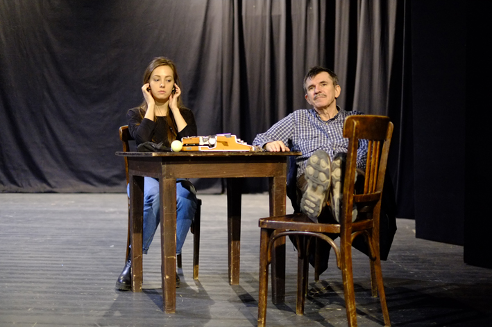 Klaustrofobicna-komedija proba