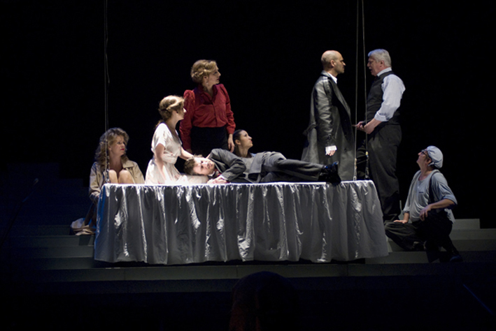 otac_na_sluzbenom_putu_atelje