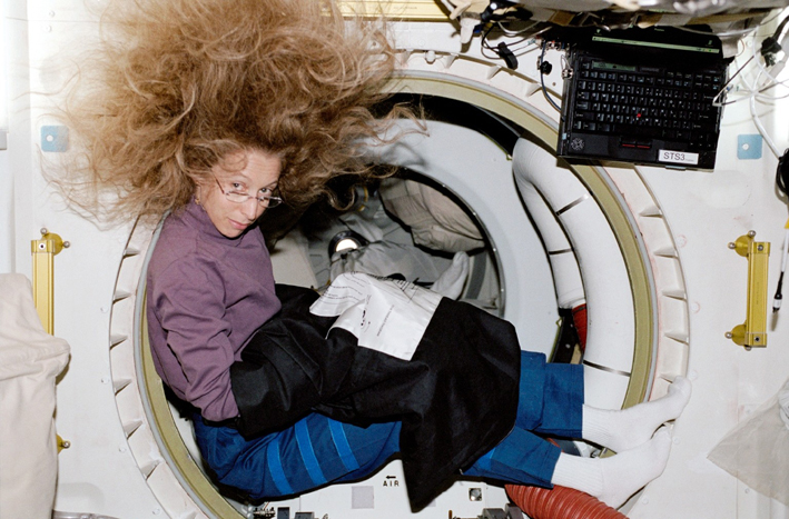 ASTRONAUTKINJA_Marsha_Ajvins