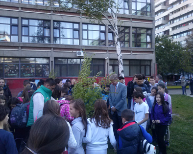 Ambasador Svedske sa djacima