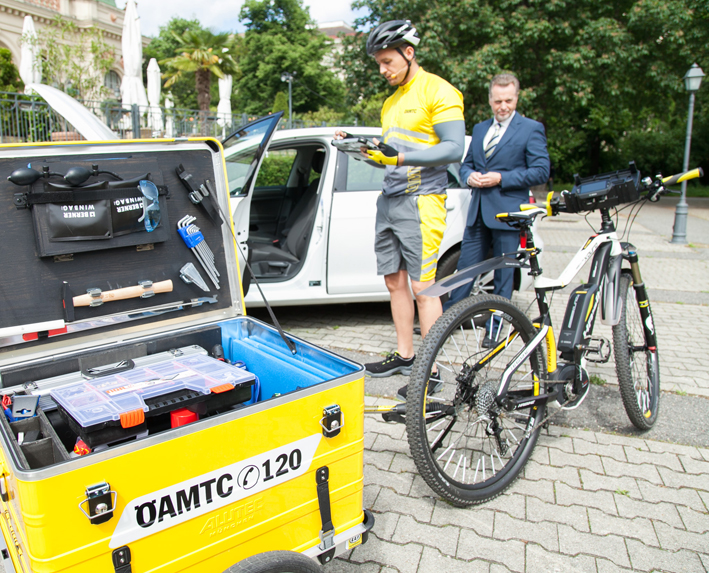 Bike-Pannenhilfe Copyright-OAMTTC APA-Fotoservice-Rastegar