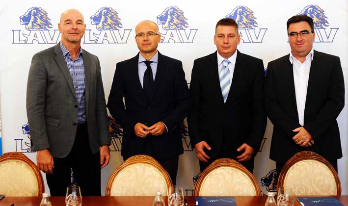 Direktor Carlsberg Srbija Grupe Gabor Bekefi sa predstavnicima Novog Sada Zrenjanina i Backe Palanke