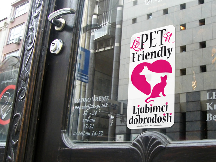 Ljubimci dobrodoli nalepnica