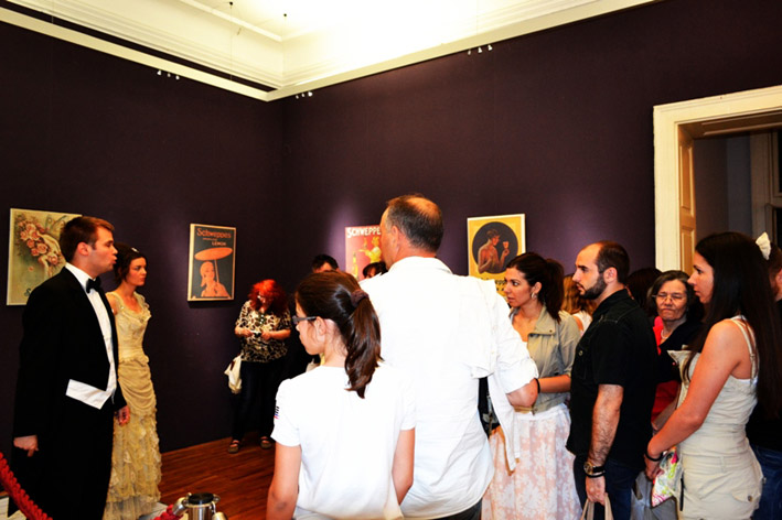 Schweppes na Noci muzeja