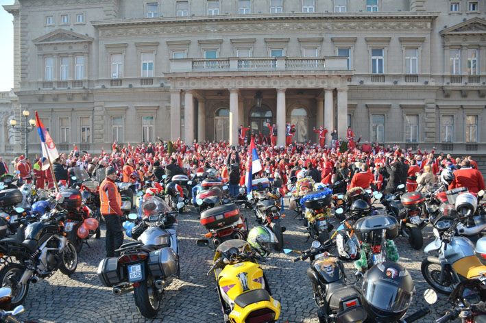 deda mrazovi motori 2015