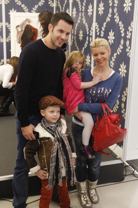 Danijela_Karic_Martac_sa_porodicom