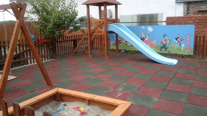 Decije igraliste - Petrovaradin