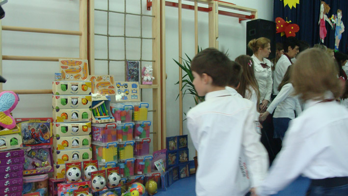 Igracke_na_poklon_decijem_boravistu_u_VA_