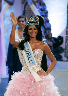 Ivian-Sarcos_Miss_World_2011