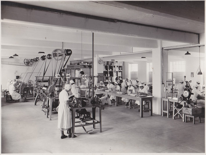 Vizual Hansaplast istorijska fotografija 24