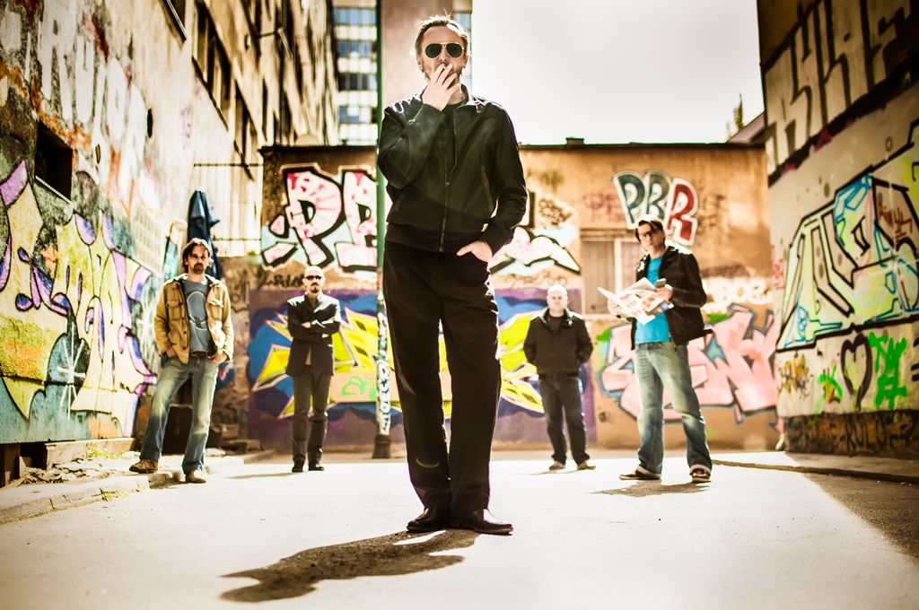 Letu Stuke by Eldar Nurkovic