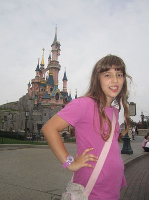 Iskra Bela Miloradovic u Diznilendu 2