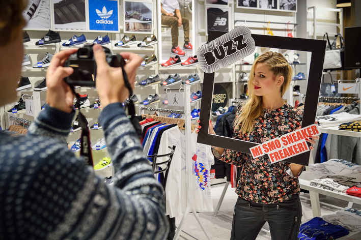 Nevena Bozovic u Buzz ramu