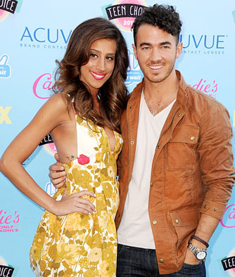danielle-jonas-kevin