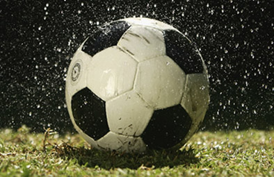 fudbalska lopta kisa