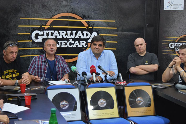 Pobedio rokenrol