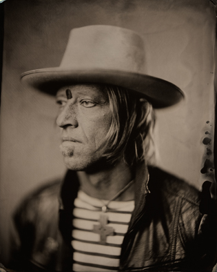 dee plate - high resolution.new