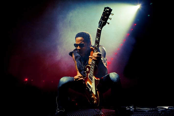 Lenny_Kravitz_-_Black_and_White_Serbia_2012
