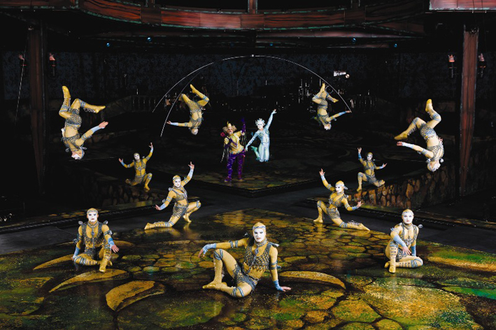 Power_Track_OnStage-0288_R_PR_(1)