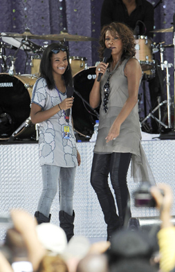 Bobbi_Kristina_Brown_Whitney_Houston