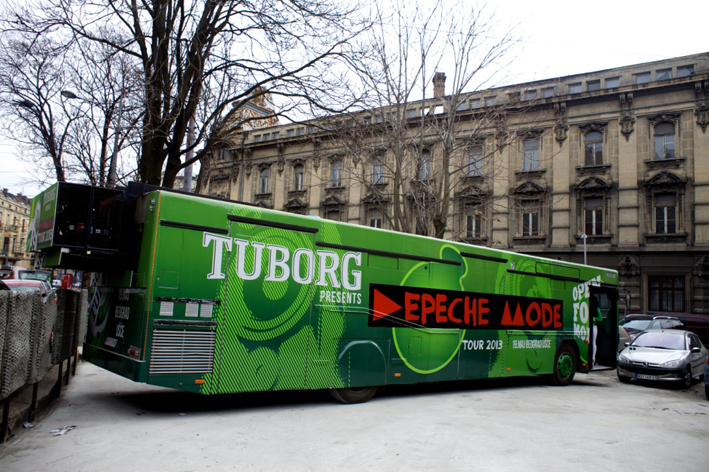 Tuborg Warm-Up Bus