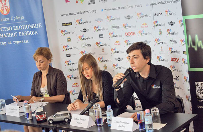 Lovefest,_konferencija_za_medije_1