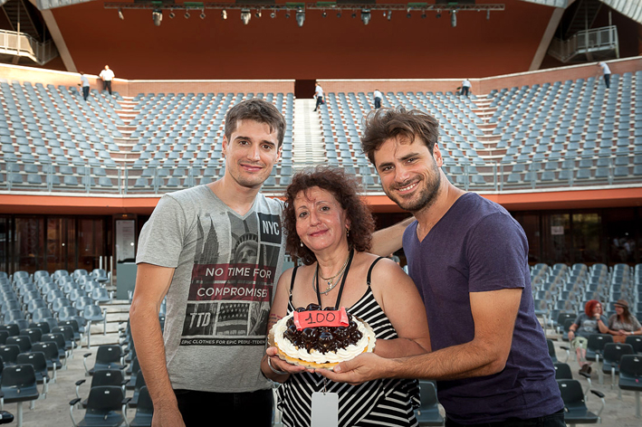 2Cellos iznenadjenje za obozavateljku u Italiji